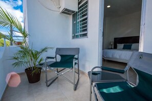 Standard Double Room | In-room safe, free WiFi - Loft Oasis (Playa del Carmen)
