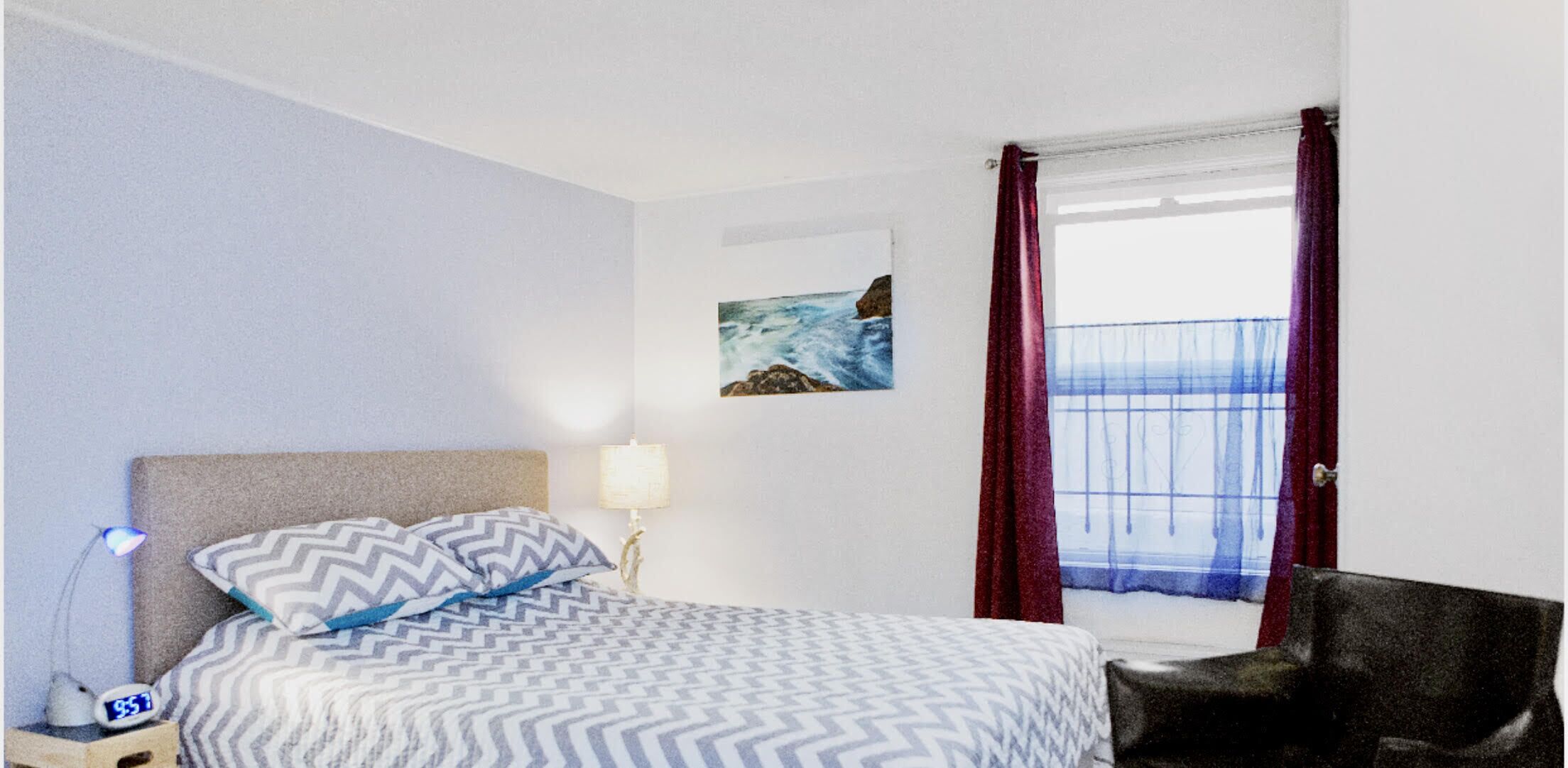 10 min drive to hip Valencia/ Mission, buses and 2 freeways within a few blocks