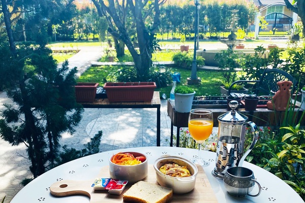 Desayuno buffet todos los días (con cargo)