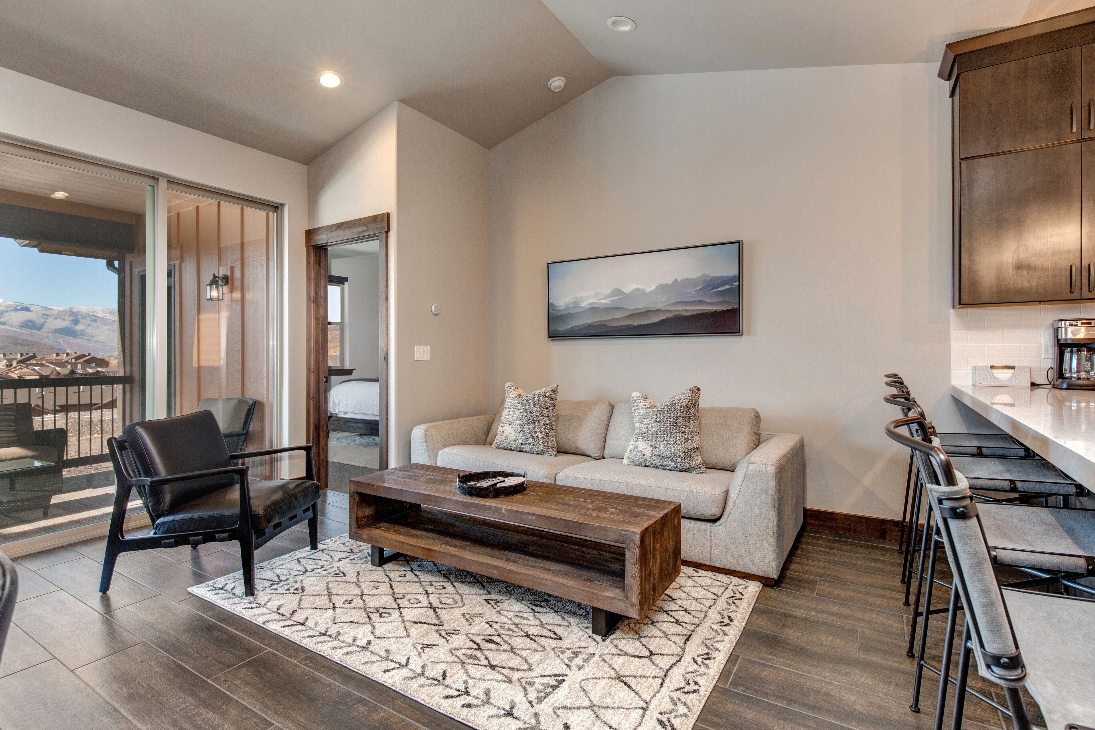 Modern Mountain Luxury! Outdoor Recreation +Bonus room +Hot Tub! Park City Black Rock Ridge 3 Bed