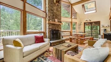 Télévision, cheminée