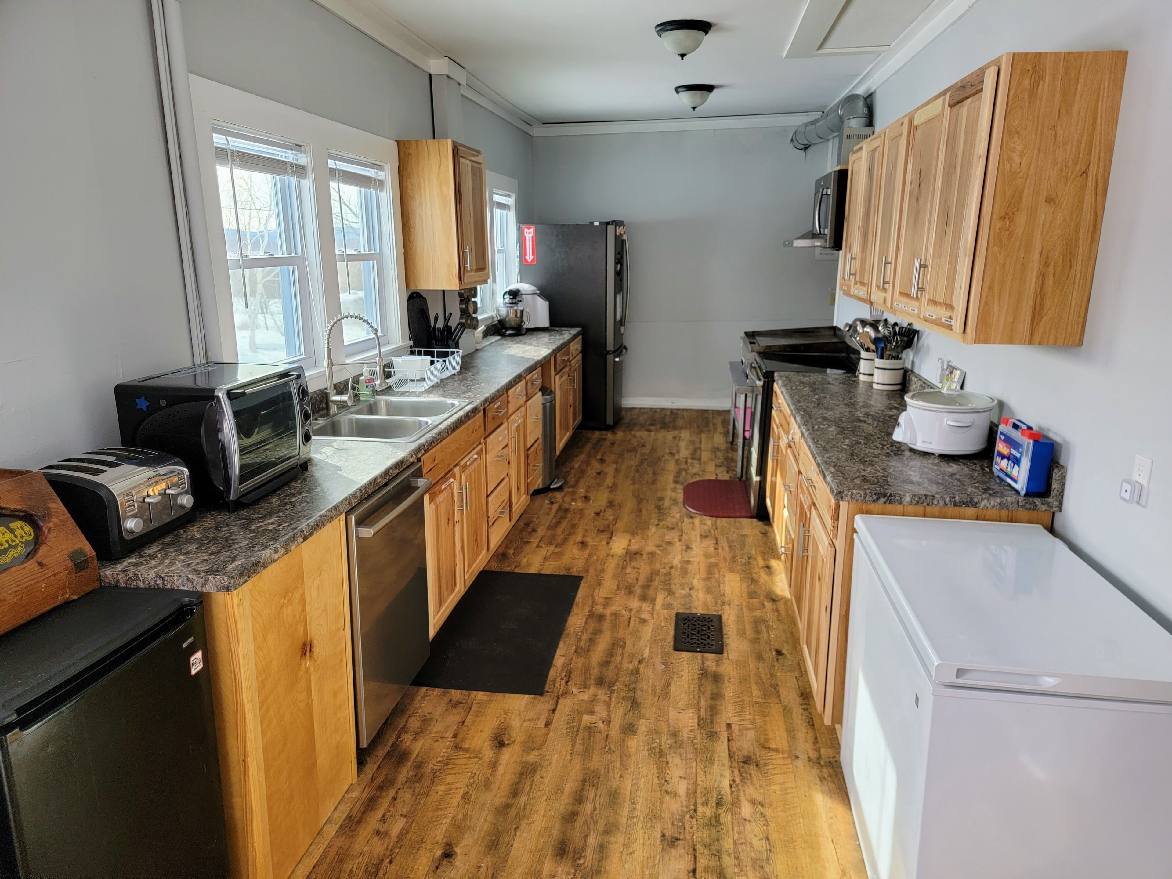 Applebrook Historic New England Home with Mountain Views, 2 Acres, Must See!