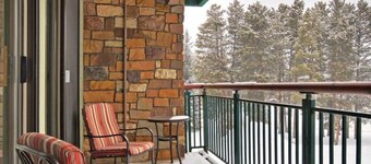 Ski In/Ski Out, Amazing Location in Town!