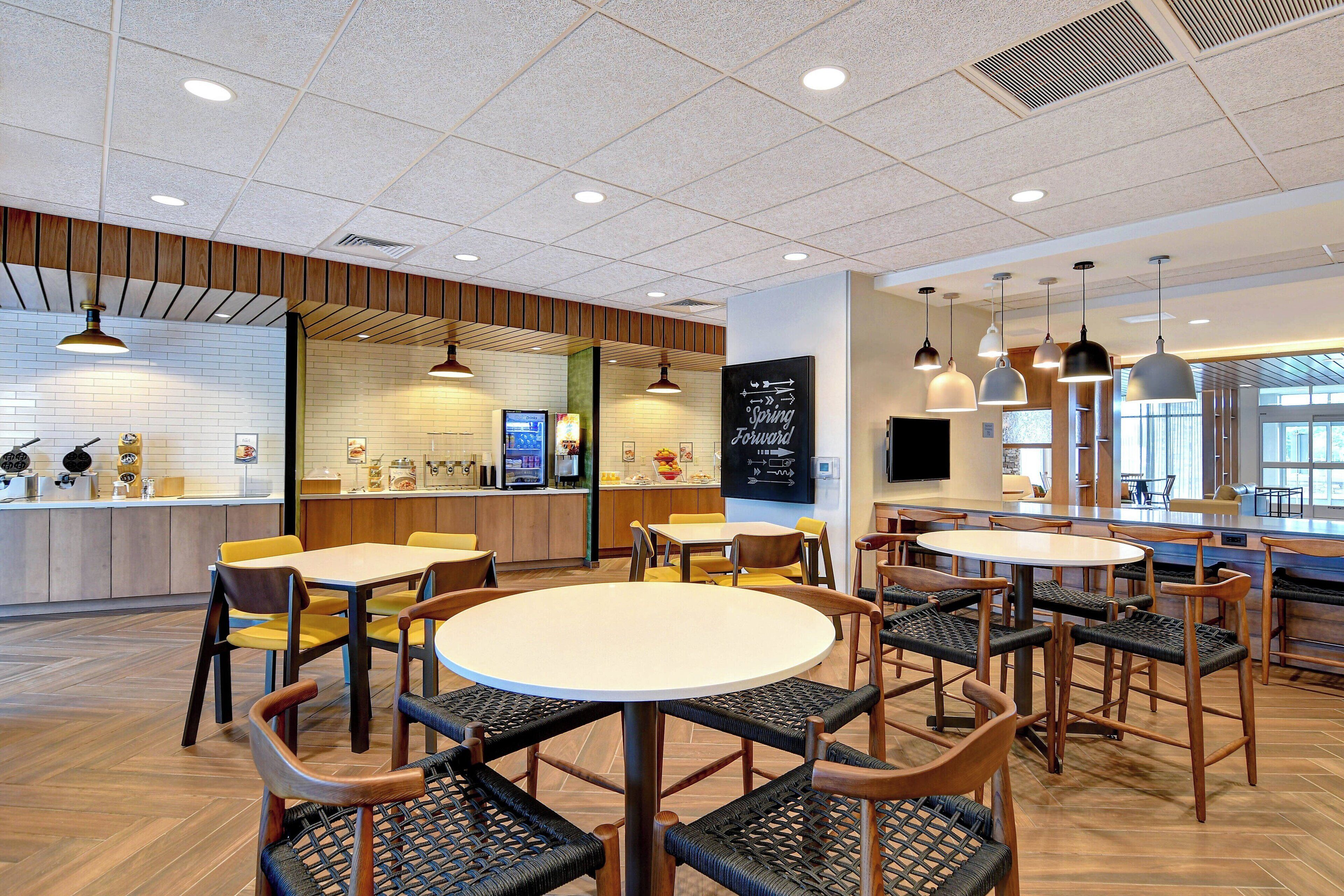 free daily continental breakfast