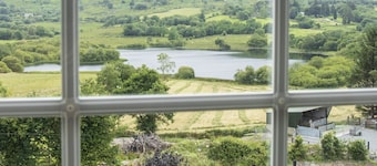 3 bedroom house on a farm , situated on the Beara Way walking trail.