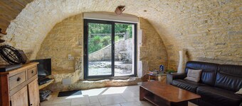 Fully renovated stone barn in SAINT-MÉDARD (LOT)