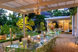 Outdoor dining