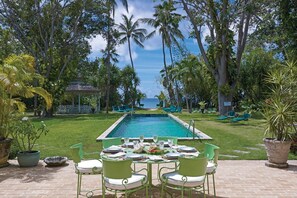 Outdoor dining - Beachfront Bliss Getaway with Pool - Nelson Gay (9 bed) (Battaleys)
