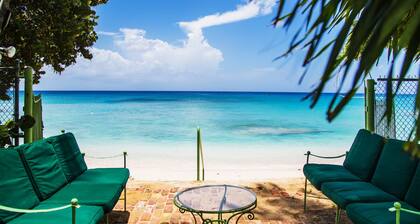 Beachfront Bliss Getaway with Pool - Nelson Gay (9 bed)