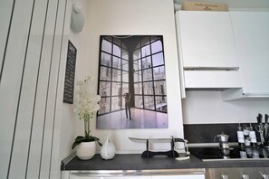 Fridge, microwave, oven, dishwasher