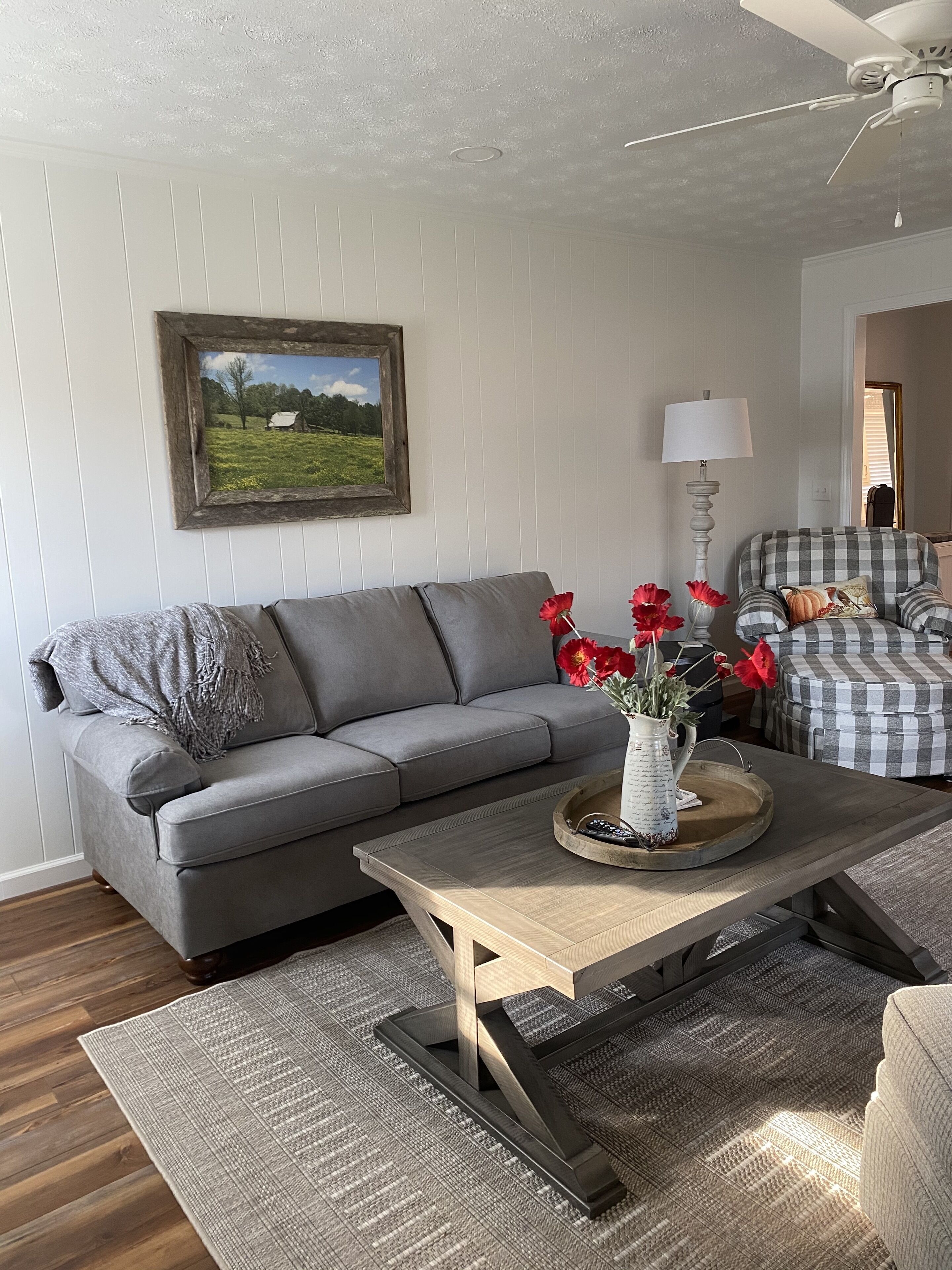 Charming cottage, minutes from Cummins Falls and downtown Cookeville, TN.  