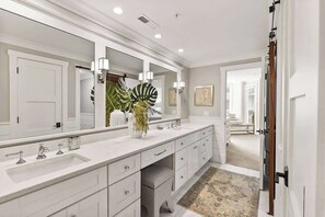 Douche, sèche-cheveux