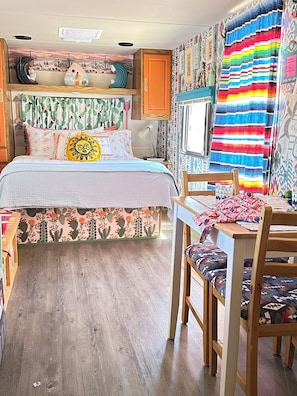 1 bedroom, free WiFi, bed sheets