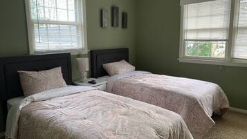 5 habitaciones, escritorio y wifi