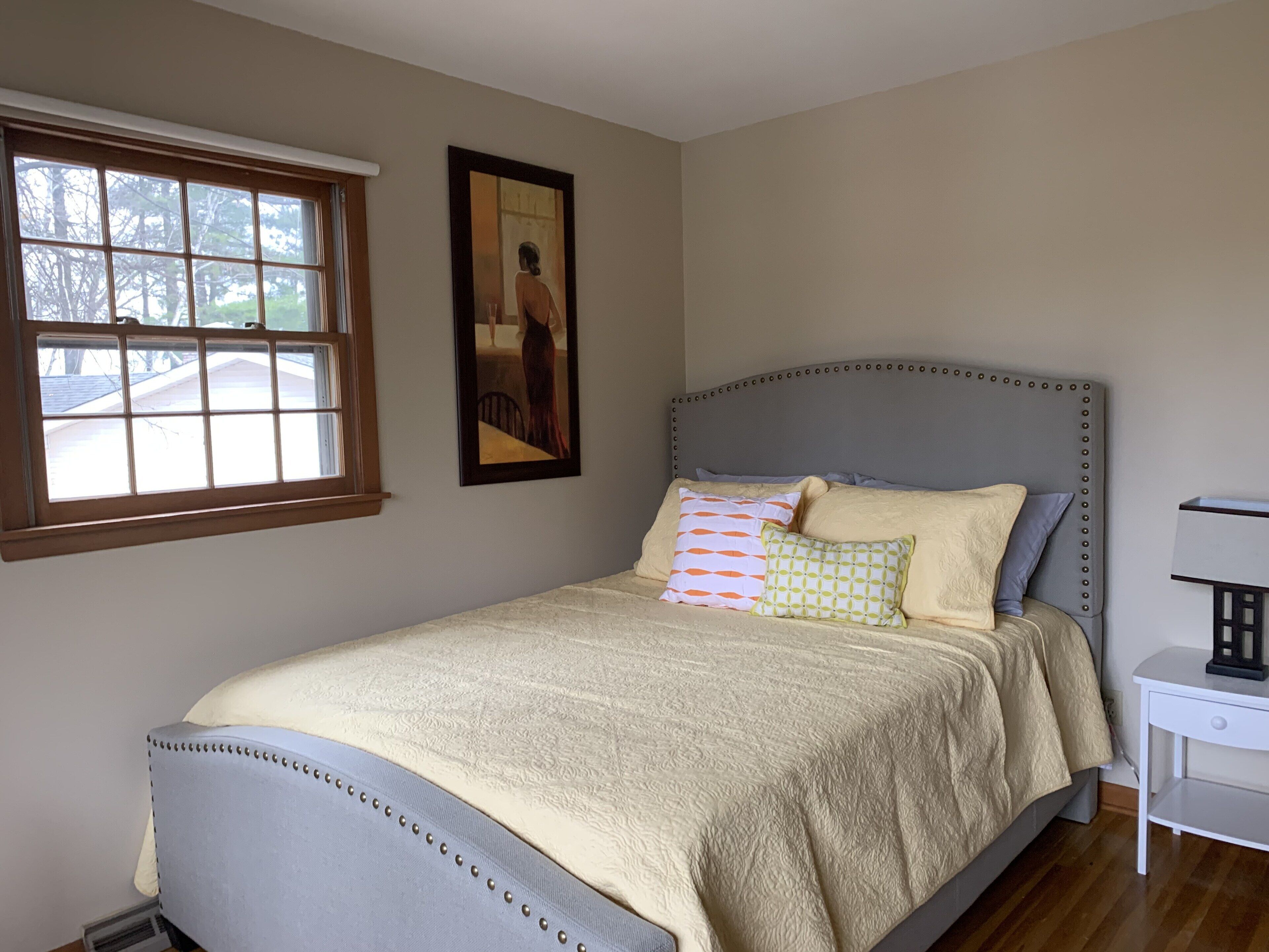 5 bedrooms, desk, WiFi