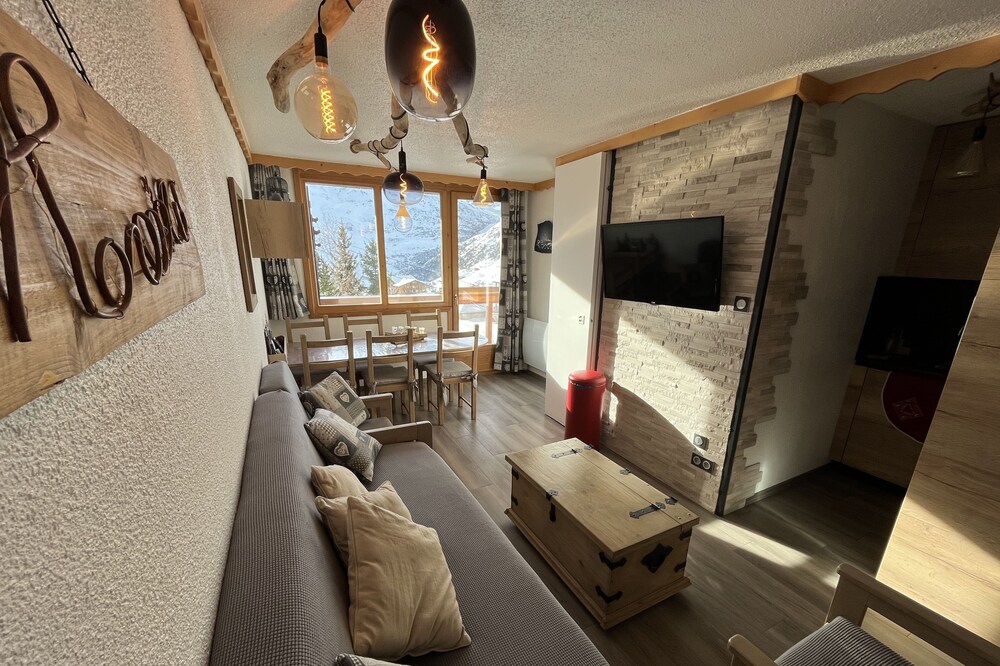 Ski in ski out les Ménuires 3 vallées F2 + CABIN 30M2 4 to 6 people
