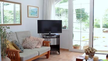 Télévision, lecteur de DVD, chaßne hi-fi