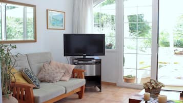 TV, DVD player, stereo