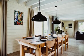 Dining - Wooden home, heated pool, AC, 8 guests, Dordogne - Périgord (DEVILLAC)