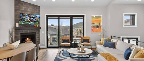 TV, fireplace, offices