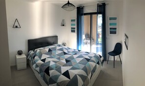 2 bedrooms, iron/ironing board, travel cot, free WiFi