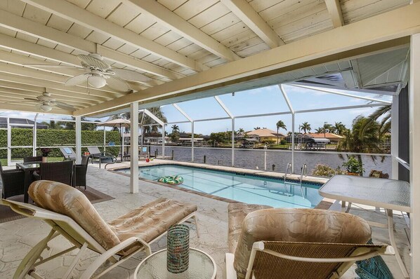 Outdoor pool, a heated pool