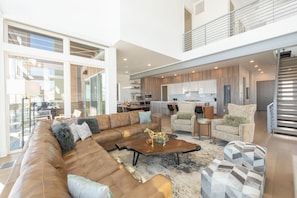 Luxury Townhome | Living area