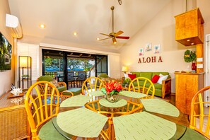 TV, DVD player, books - Maui Kamaole #G-201 Front Row, Ocean View, Full A/C, Hot Tub, Great Rates (Kihei)