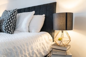Standard Apartment | 3 bedrooms, individually decorated, individually furnished, desk