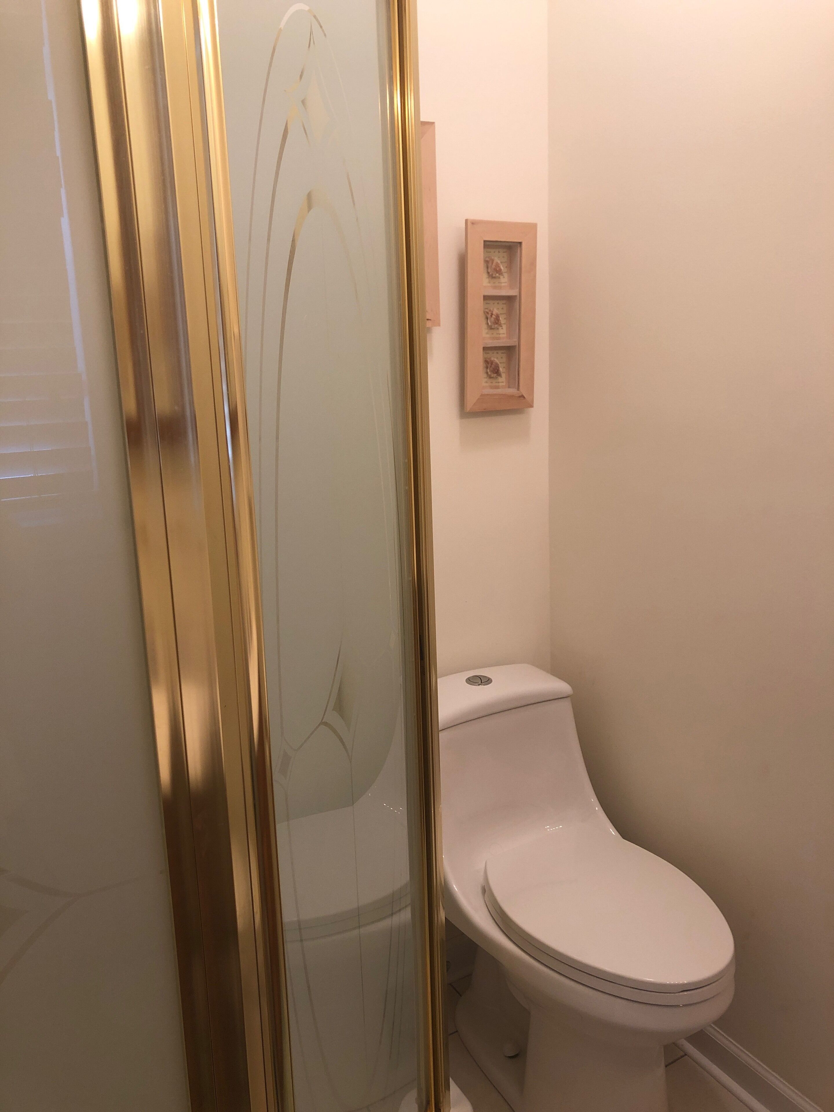 OceanLakes Family Campground Beach house 3 blocks from the Ocean. Sleeps 8.