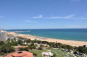 In StrandnĂ€he, LiegestĂŒhle