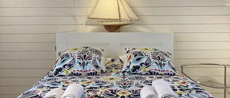 1 slaapkamer, een strijkplank/strijkijzer, gratis wifi, beddengoed