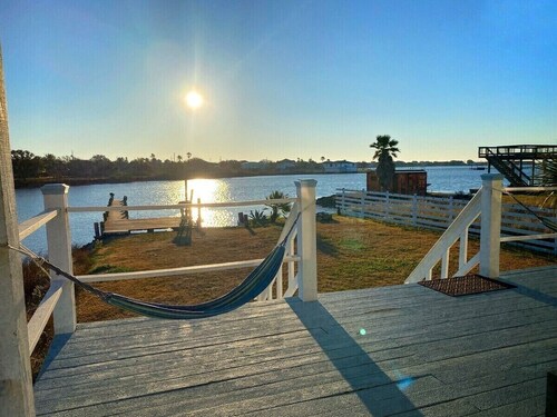 Sunny San Leon Casita!!