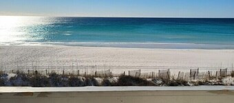 Right ON world’s whitest beach, Pensacola Beach, Florida.