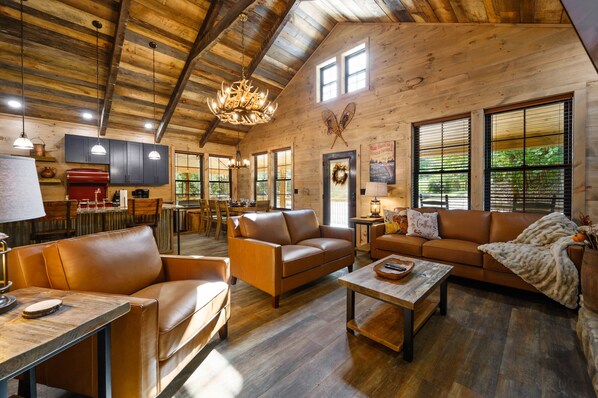 Smart TV, chimenea y videojuegos 