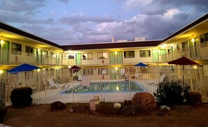 Outdoor pool - Motel 9 Las Cruces (Las Cruces)