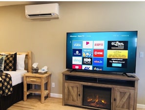 1 bedroom, in-room safe, iron/ironing board, free WiFi