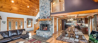 Riverfront Cabin|Fireplace|Fire pit | White Mountains| Hiking