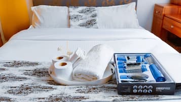 1 bedroom, in-room safe, desk, iron/ironing board
