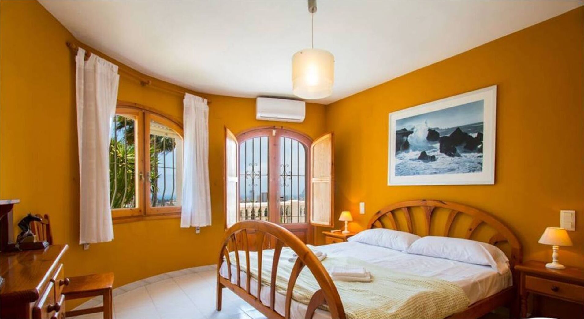 6 Schlafzimmer, Bügeleisen/Bügelbrett