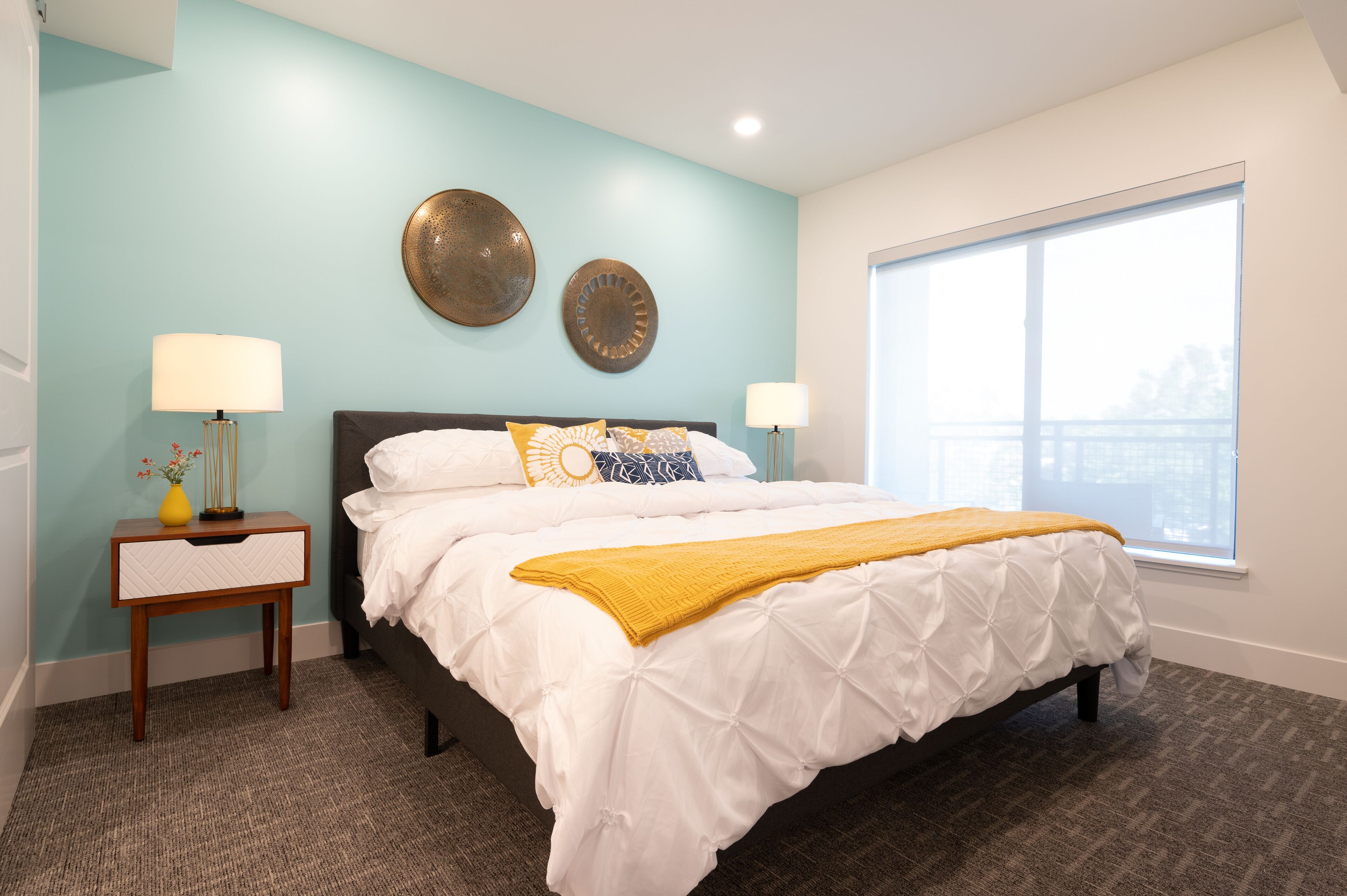 1 camera, una scrivania, ferro/asse da stiro, culla da viaggio