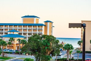 Exterior - 2 Bedroom, 2 Bath Condo, 2 Blocks from the BEACH! (Myrtle Beach)