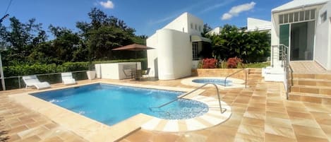 Piscine extérieure