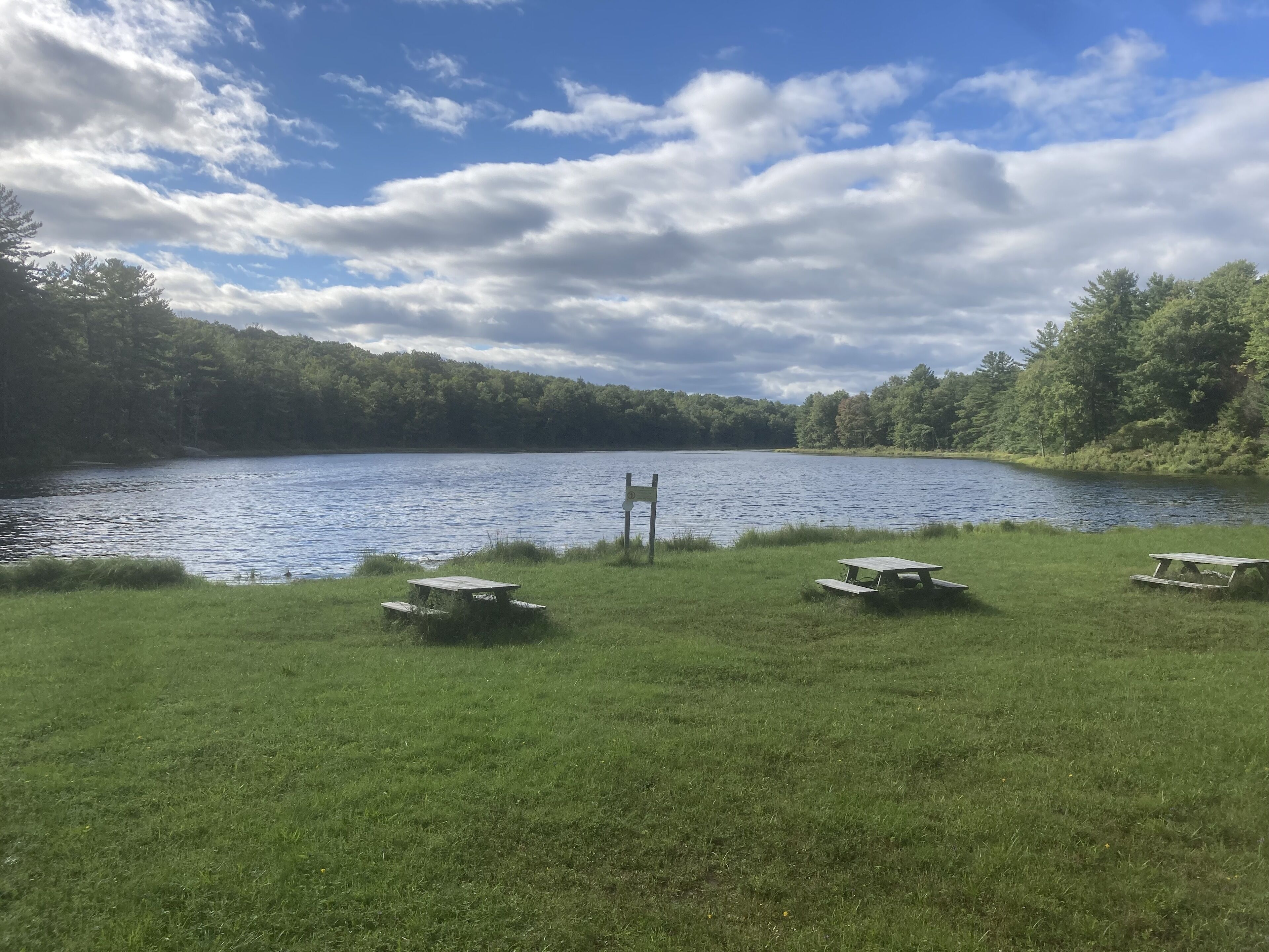 Melody Lake Retreat near Resorts World Catskills (Hunters are welcome!) in Monticello, United States