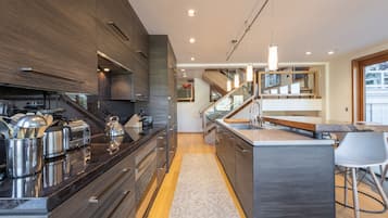 Luxury House | Private kitchen