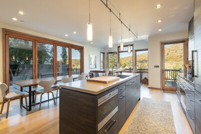 Old Town Private Home by Luxury Mountain Destinations