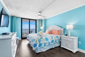 3 makuuhuonetta, silitysrauta/-lauta, ilmainen Wi-Fi, vuodevaatteet