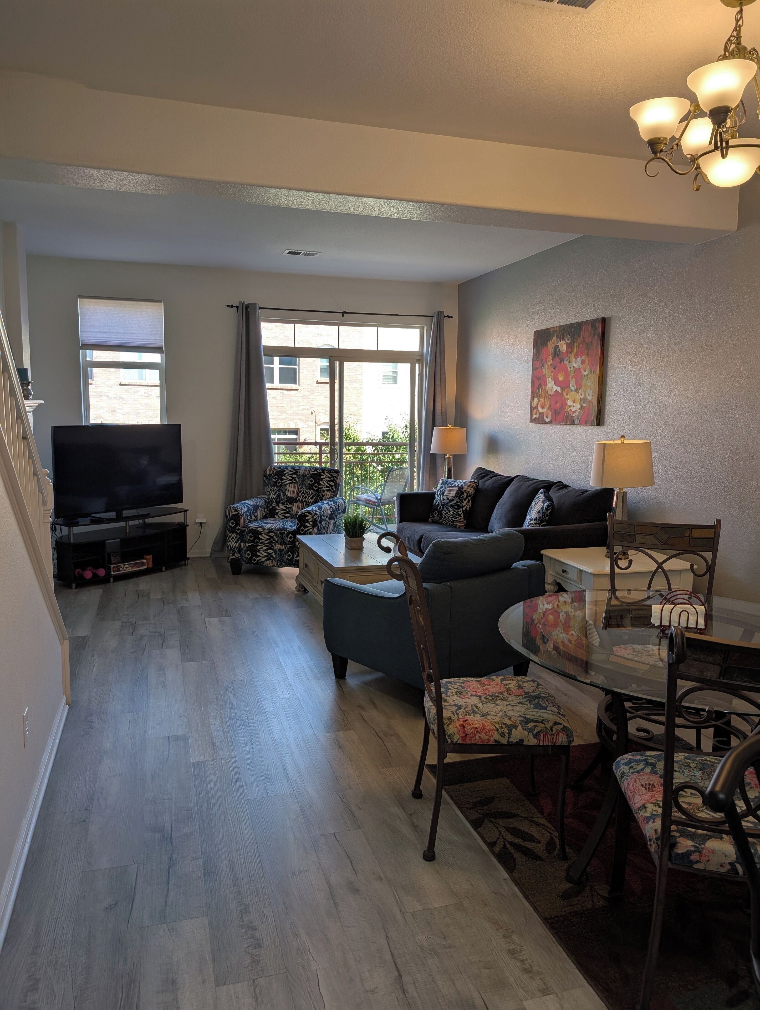 Townhome In Olde Town Arvada! 2 Bedrooms And 2 Full Baths. Corporate Rental. - Thornton, CO