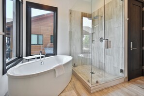 Luxury Townhome, Balcony, Pool View | Bathroom | Deep-soaking bathtub, hair dryer, bathrobes, heated floors - Juniper by Luxury Mountain Destinations (Park City)