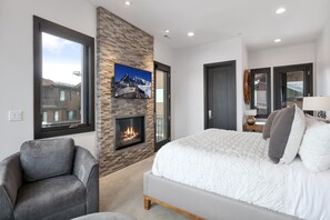 أغطية فراش متميزة وألحفة محشوة بالريش وبديكورات فريدة لكل غرفة